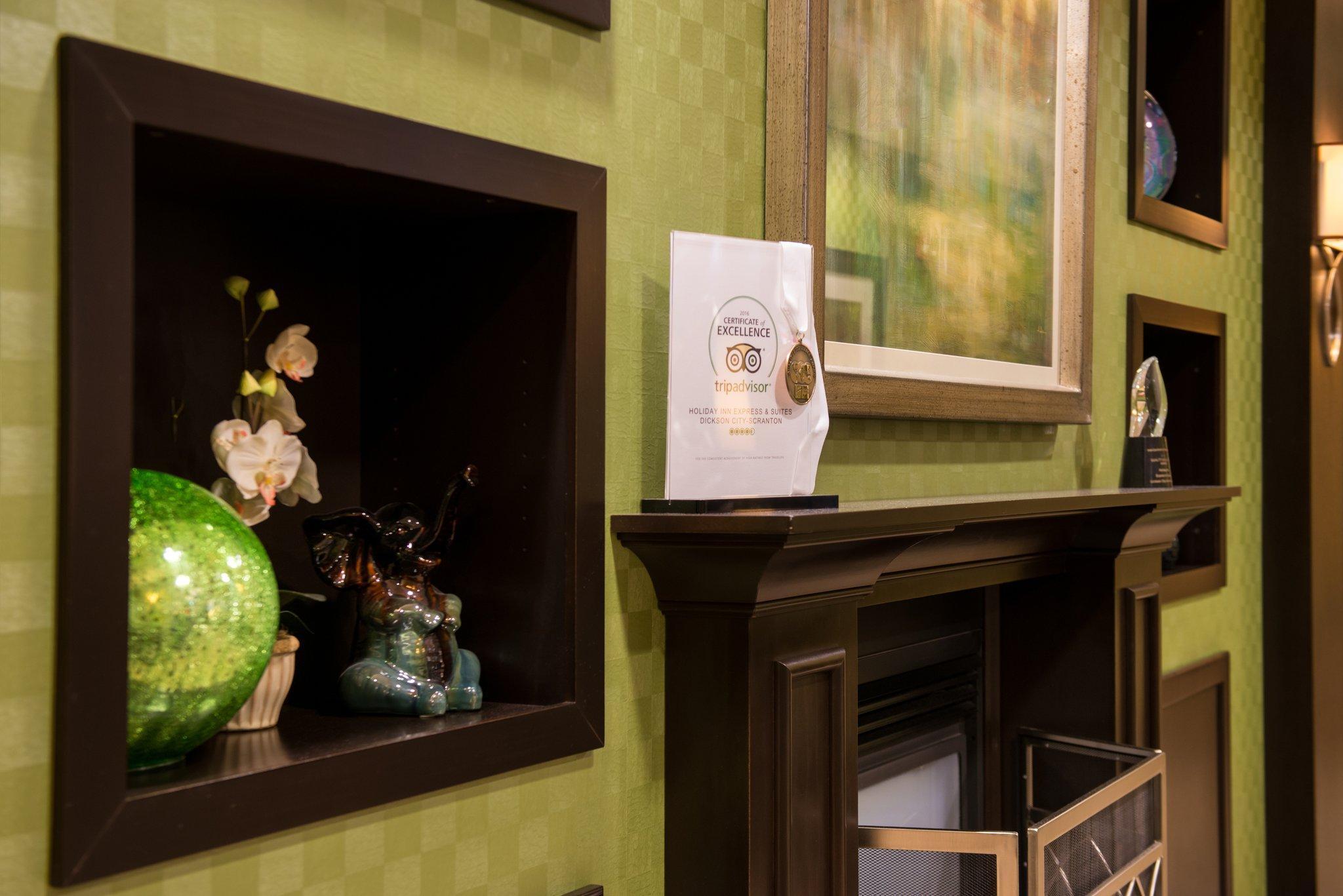 Holiday Inn Express And Suites Dickson City By Ihg Exteriör bild