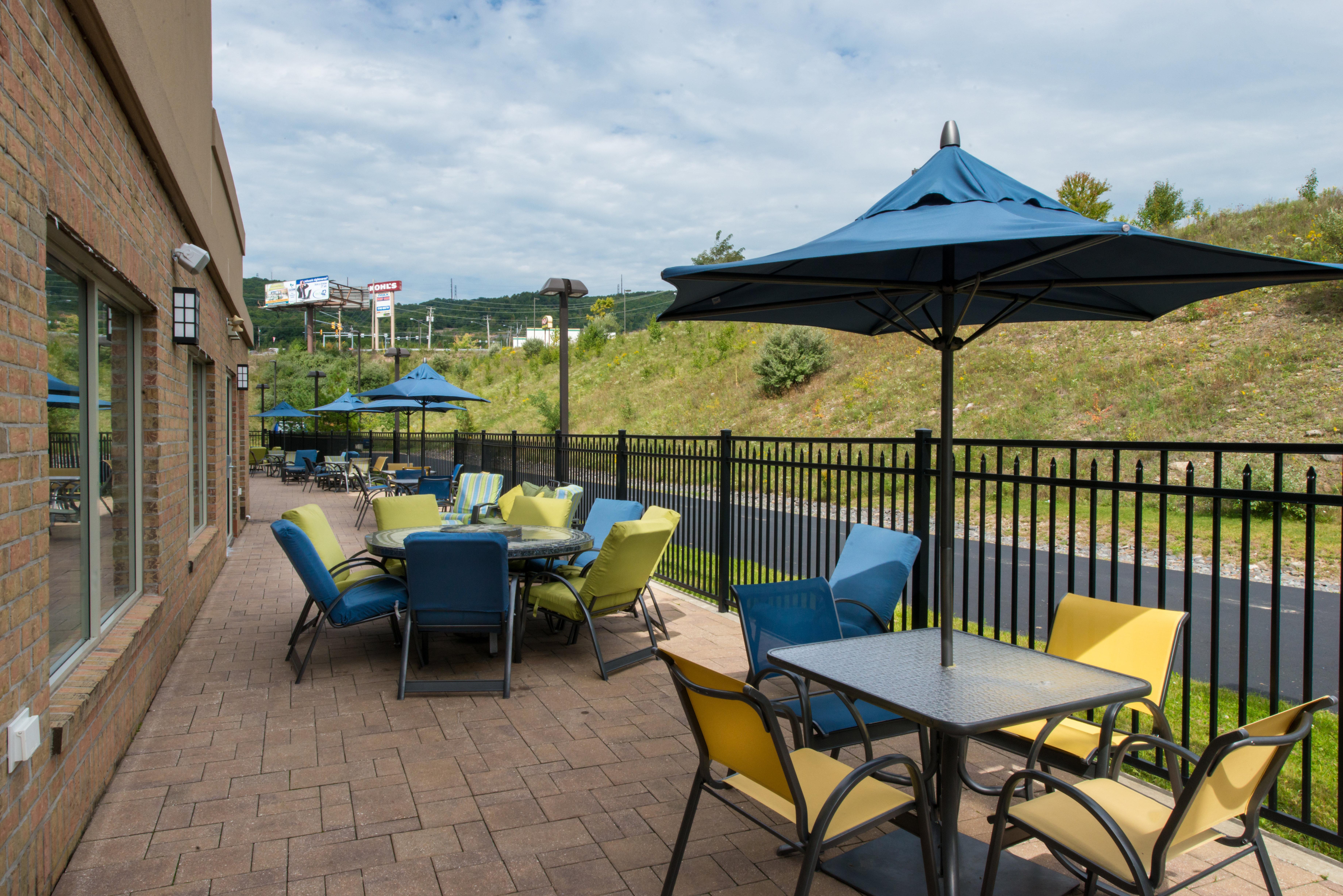 Holiday Inn Express And Suites Dickson City By Ihg Exteriör bild
