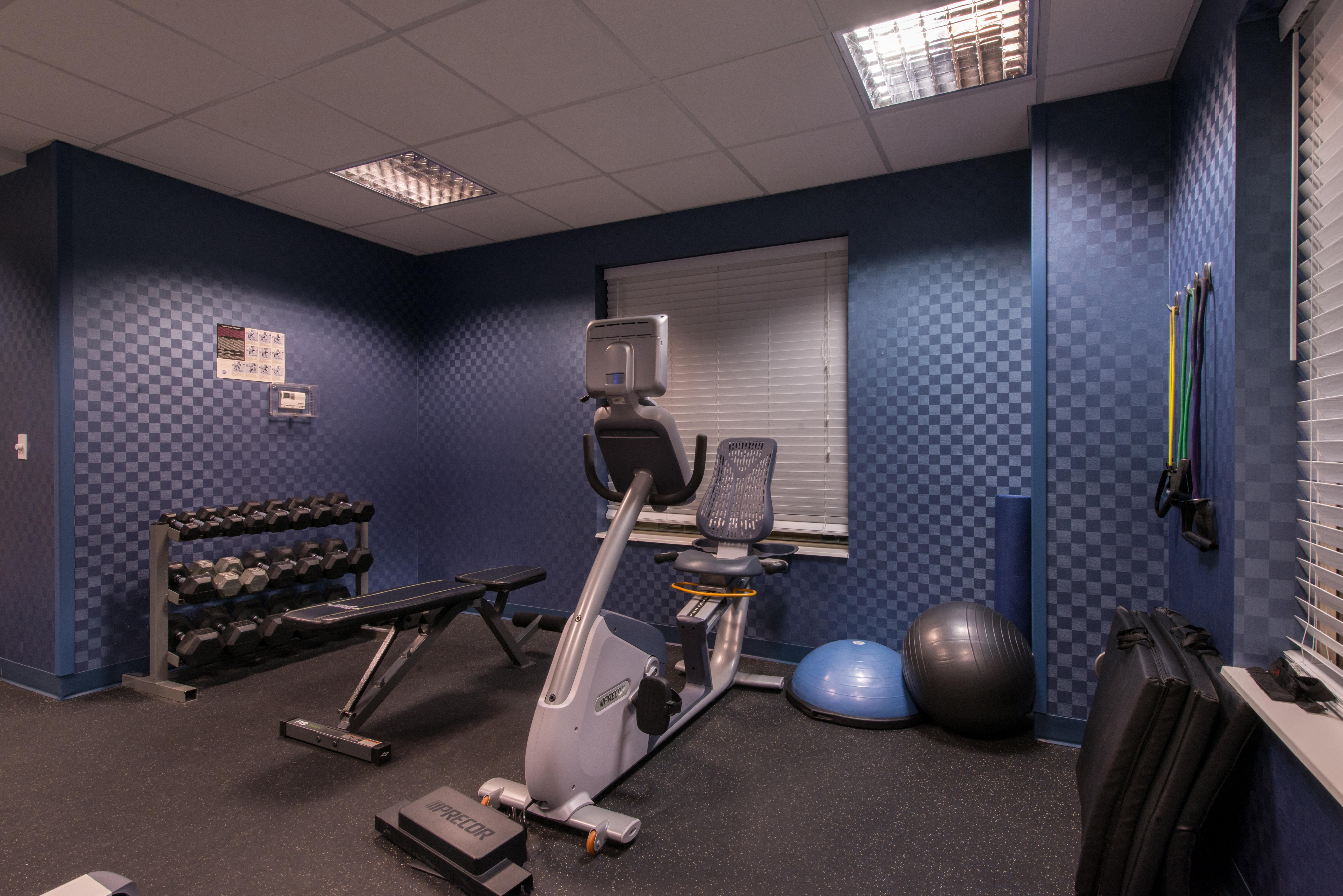 Holiday Inn Express And Suites Dickson City By Ihg Exteriör bild