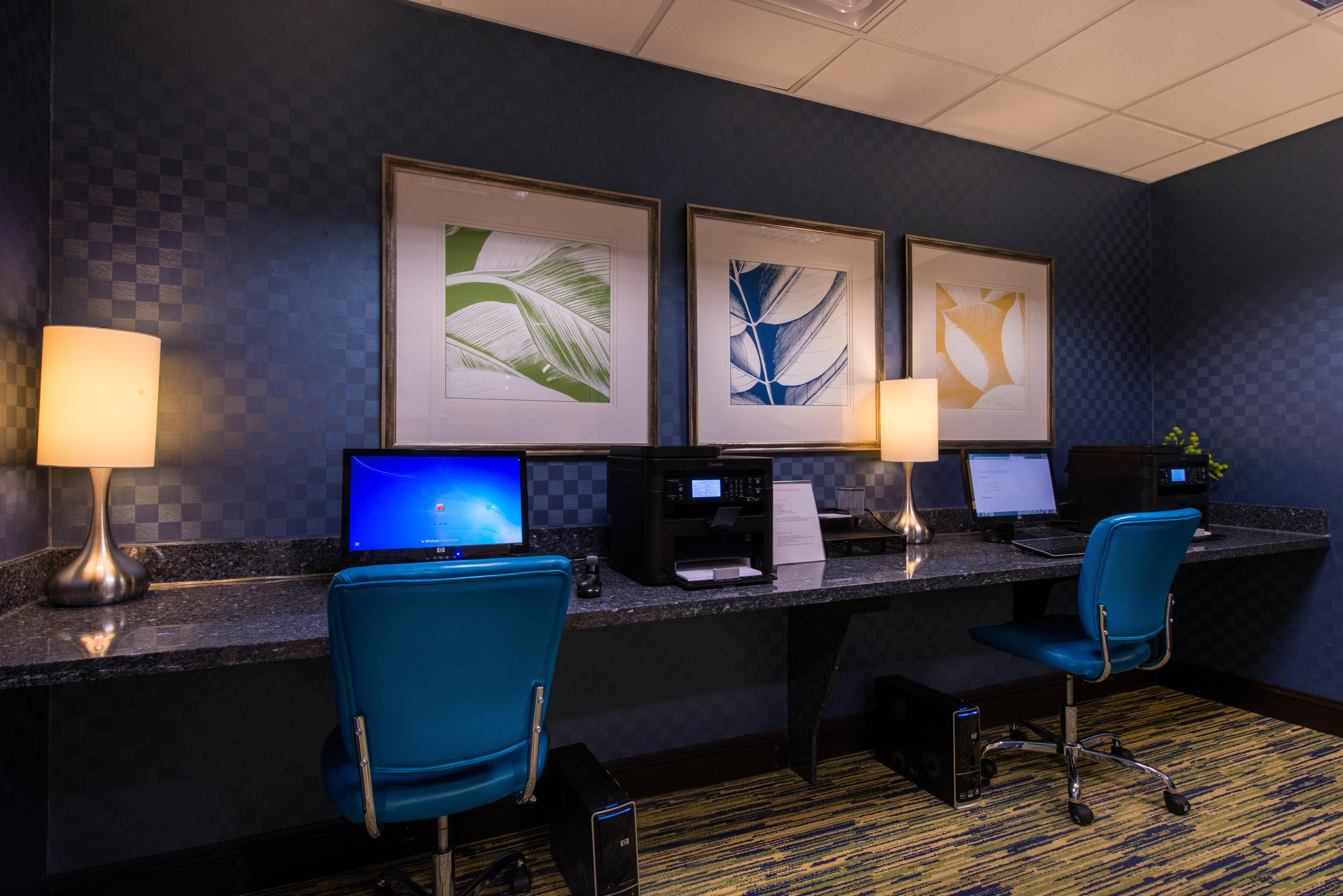 Holiday Inn Express And Suites Dickson City By Ihg Exteriör bild