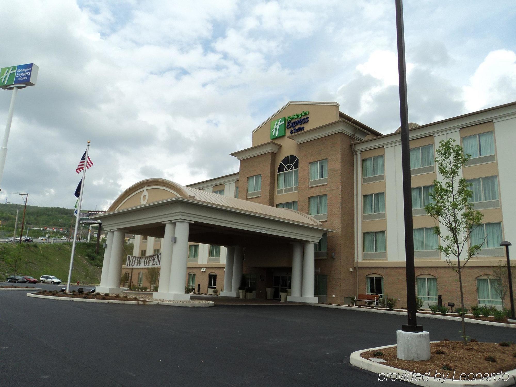 Holiday Inn Express And Suites Dickson City By Ihg Exteriör bild